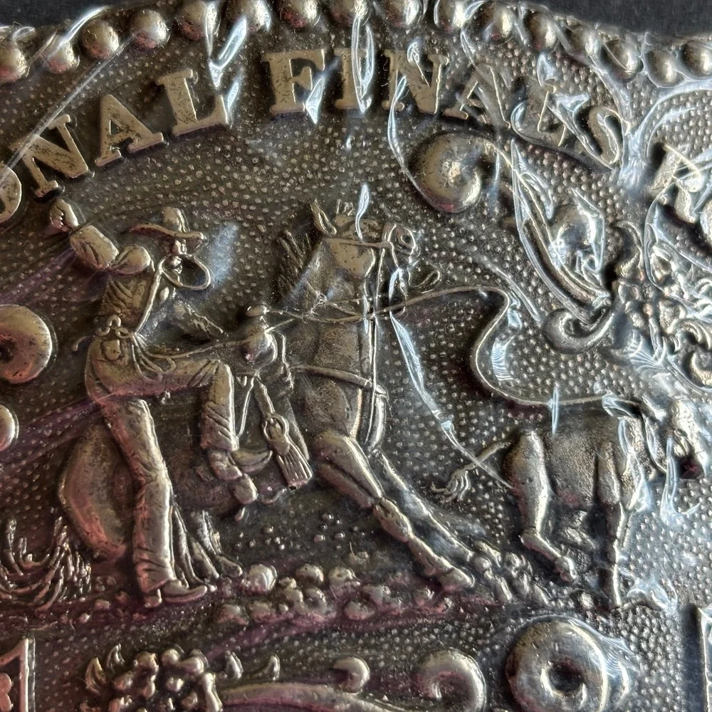 Hesston 1985 Bronze Adult National Finals Rodeo Commemorative Series Belt Buckle